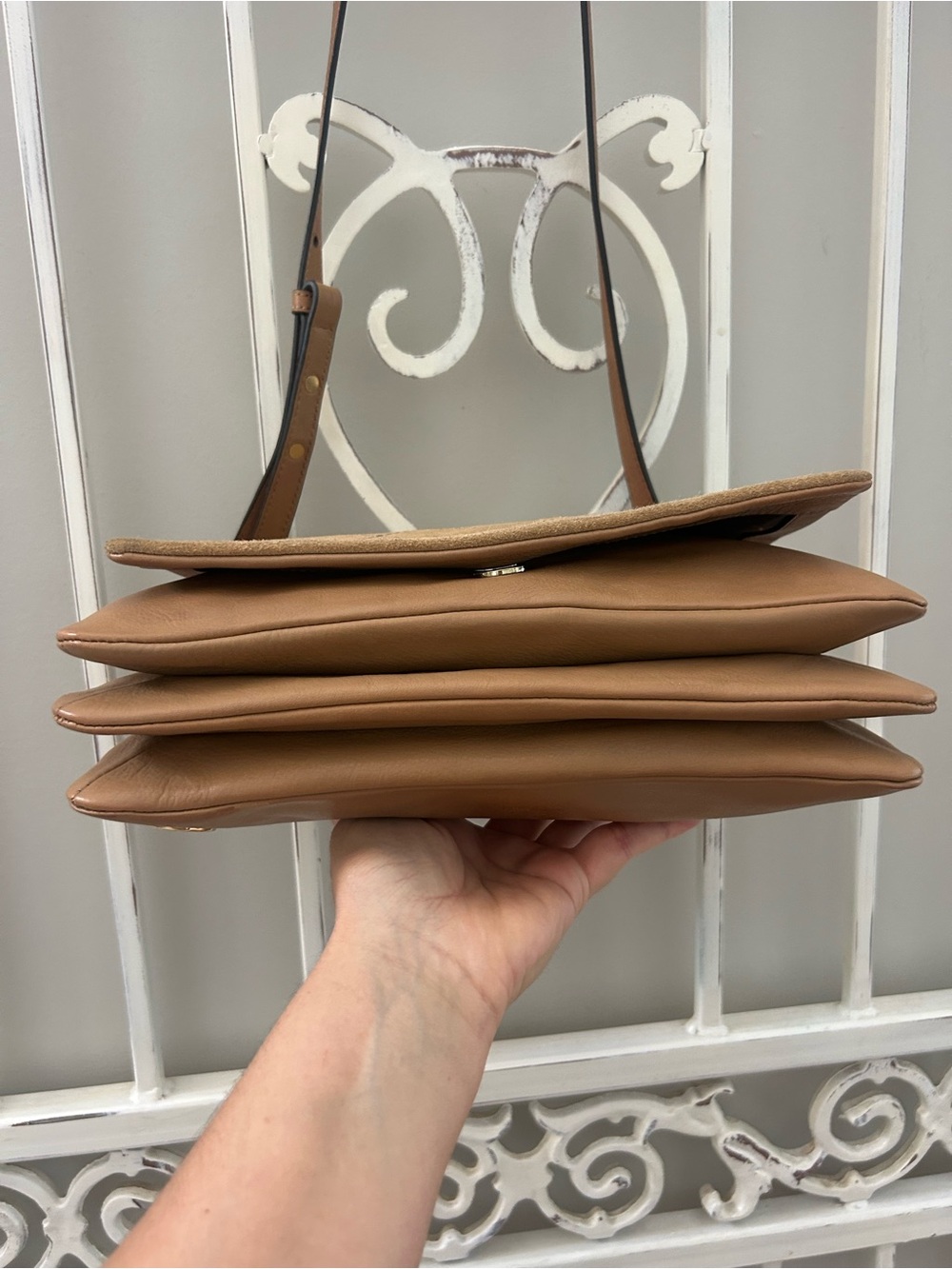 Vince Camuto Suede Leather Crossbody Organizer Bag Camel Tan - Picture 4 of 10